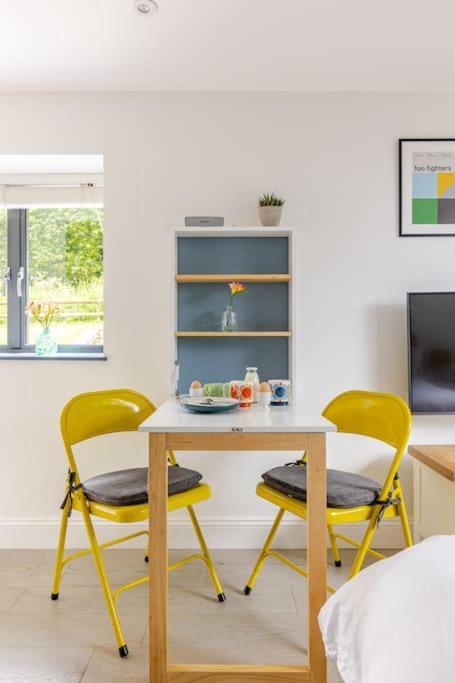 Ferienwohnung Cosy Cotswolds Retreat Near Bath & Castle Combe Chippenham  Exterior foto